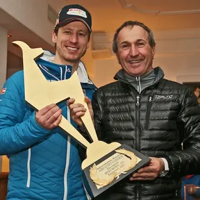 Hannes Reichelt ed Emil Hofer con il trofeo del camoscio di Kitzbühel